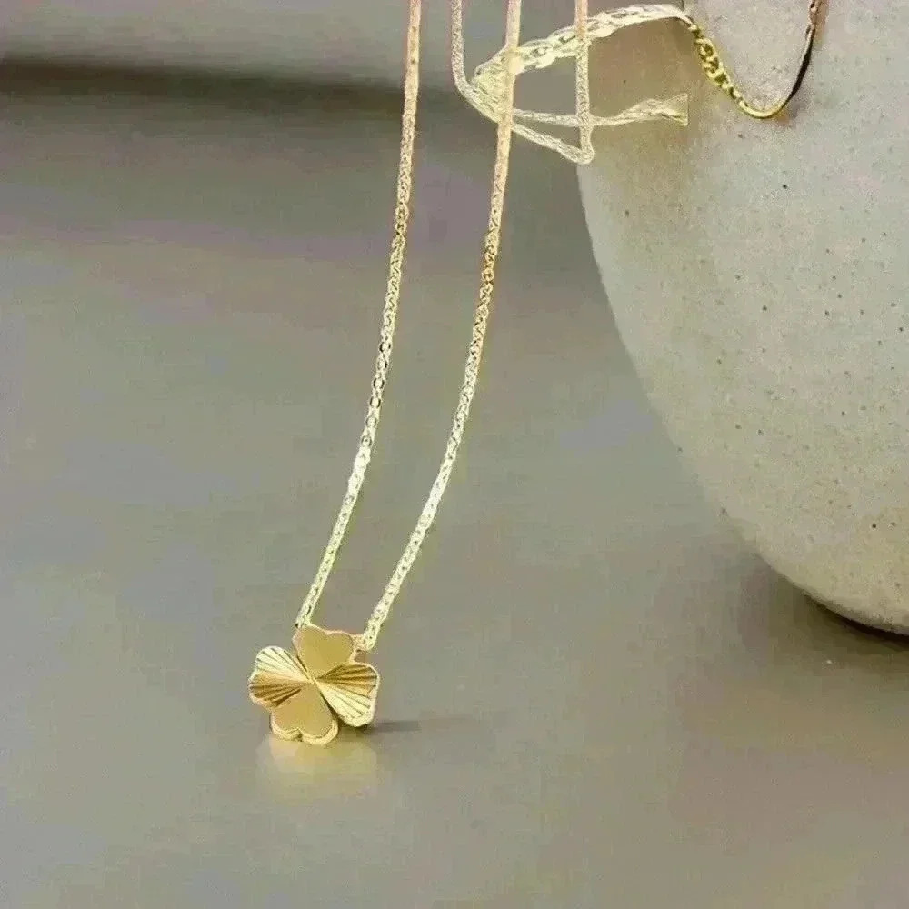 Darla Four Leaf Clover Pendant Necklace In Yellow Gold